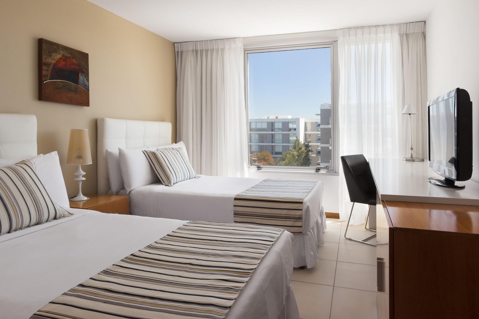Real Colonia Hotel & Suites Colonia del Sacramento Exterior photo